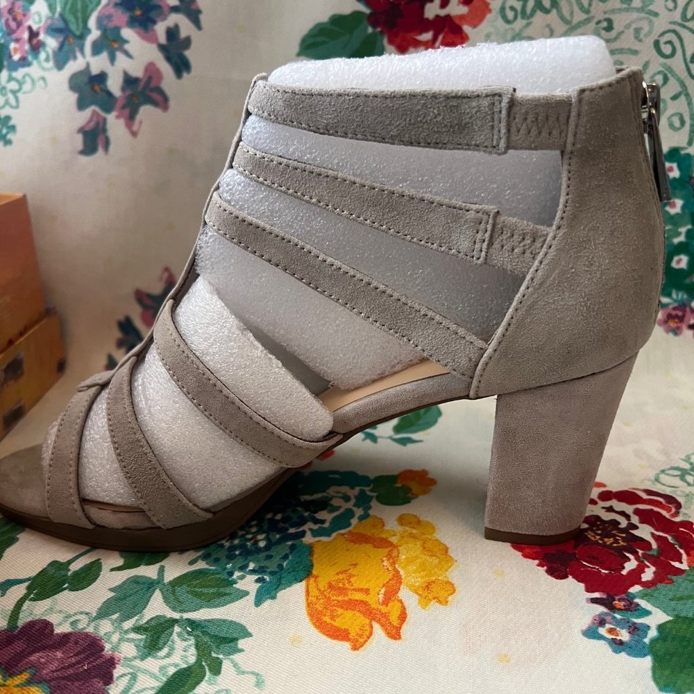 Bella Vita Heeled Strappy Sandals 8 1/2 NWOT - Picture 5 of 10